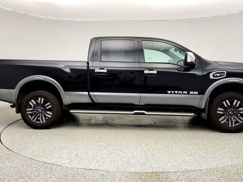Used 2023 Nissan Titan Platinum Reserve w/ Moonroof Package AWD/4WD image 4