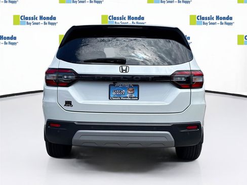 Certified 2024 Honda Pilot EX-L image 7
