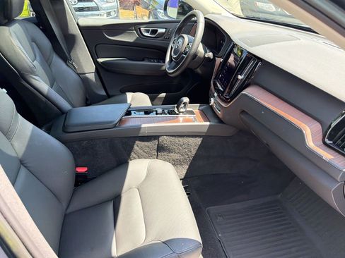 Used 2023 Volvo XC60 B5 Plus w/ Climate Package image 30
