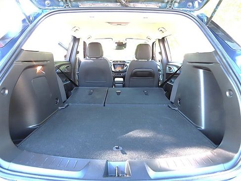 Used 2021 Chevrolet TrailBlazer LT w/ Convenience Package image 32