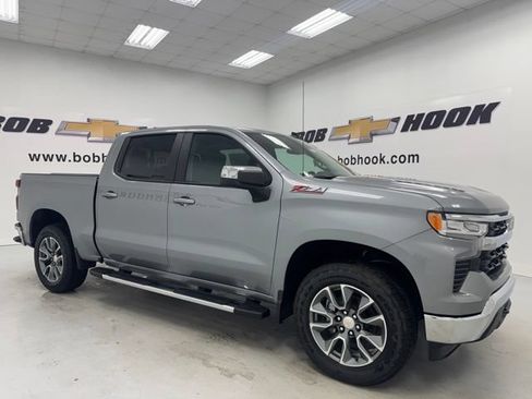 New 2026 Chevrolet Silverado 1500 LT AWD/4WD image 3