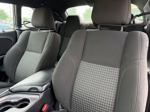 Used 2023 Dodge Challenger SXT RWD image 10