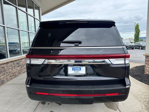 Used 2024 Lincoln Navigator L Reserve AWD/4WD image 4