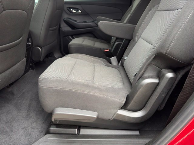 Certified 2023 Chevrolet Traverse LT w/ Rear Camera Mirror Package AWD/4WD image 7