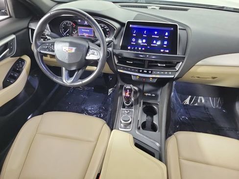 Used 2022 Cadillac CT5 Luxury RWD image 15