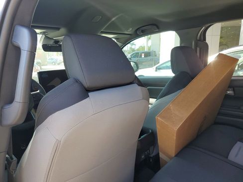 New 2025 Toyota Tacoma TRD Sport image 17