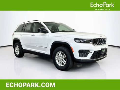 Used 2023 Jeep Grand Cherokee Laredo w/ Luxury Tech Group I AWD/4WD image 1