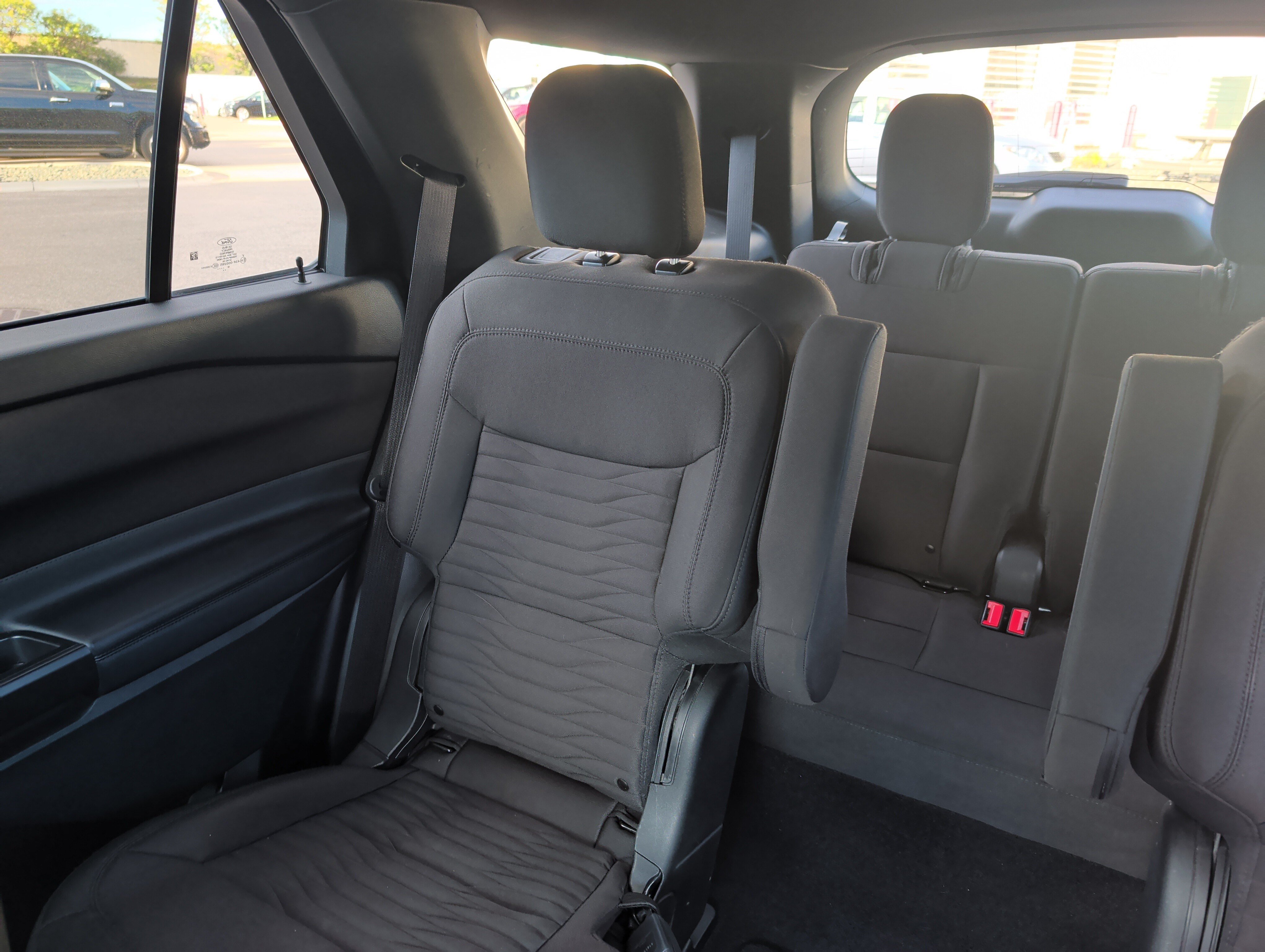 Used 2020 Ford Explorer XLT AWD/4WD image 12