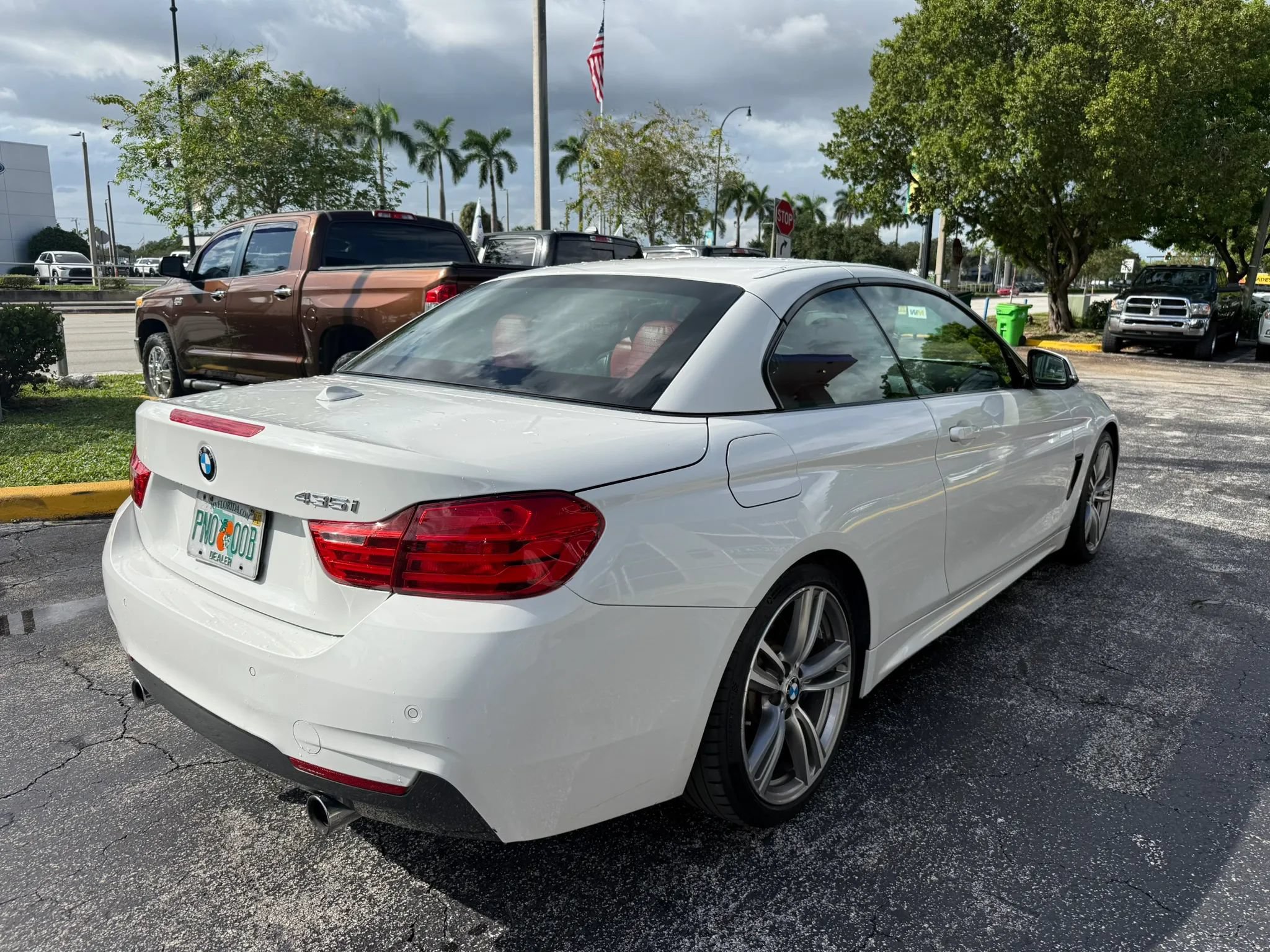 Used 2014 BMW 435i Convertible RWD image 11