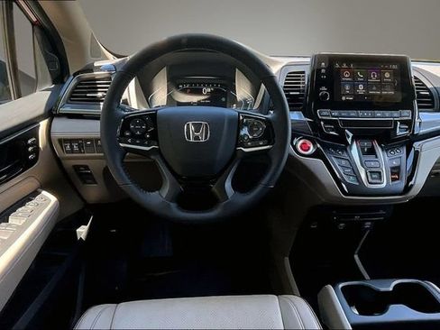 Certified 2024 Honda Odyssey Elite image 8