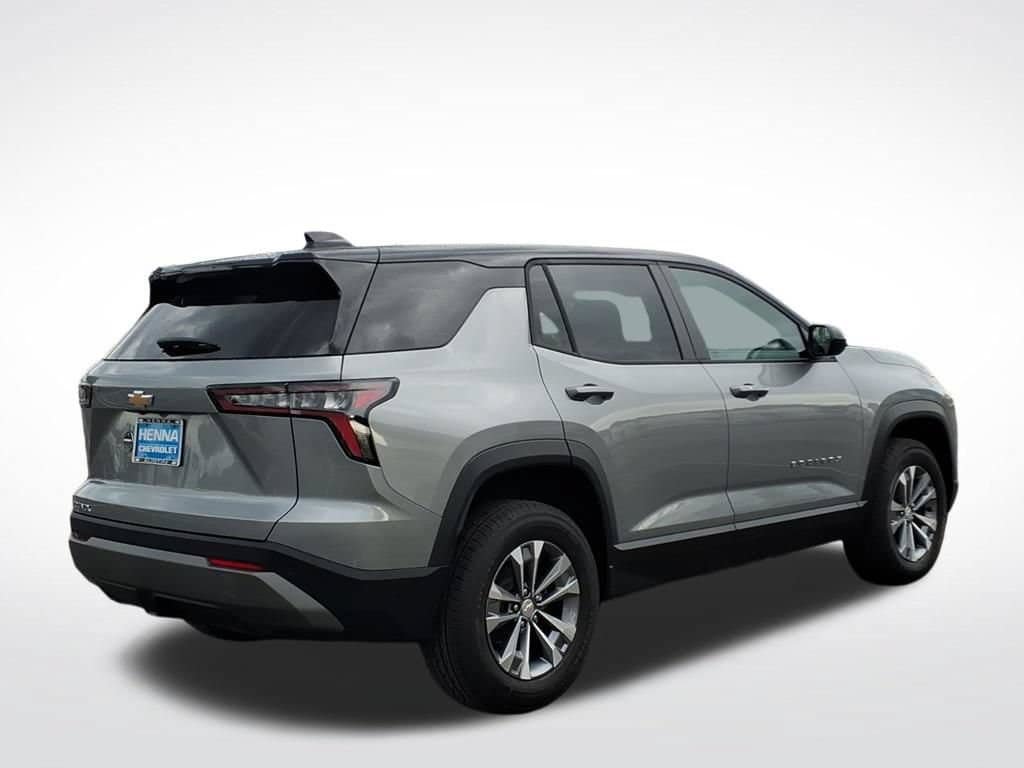 New 2027 Chevrolet Equinox LT w/ Convenience Package II FWD image 3