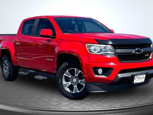 Used 2020 Chevrolet Colorado Z71 AWD/4WD image 13