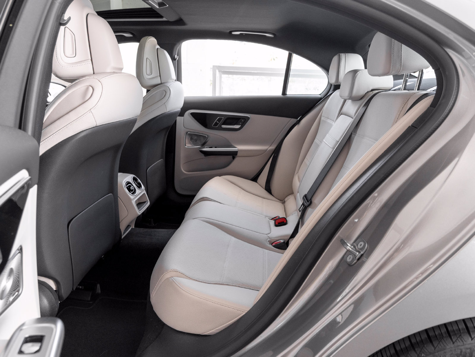 Certified 2024 Mercedes-Benz C 300 Sedan image 23