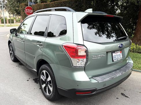 Used 2018 Subaru Forester 2.5i Premium AWD/4WD image 4