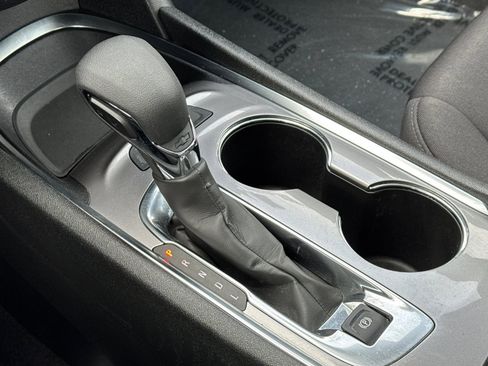 Used 2024 Chevrolet Malibu LT image 23