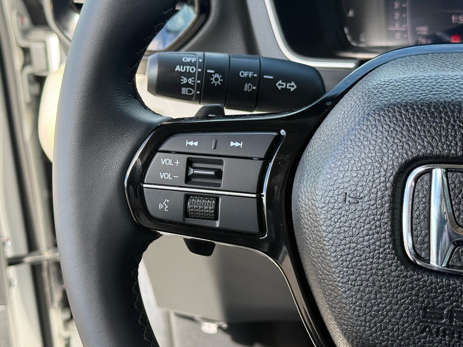 Used 2026 Honda Pilot Touring image 17