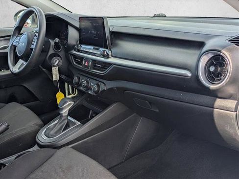 Used 2023 Kia Forte LXS FWD image 20