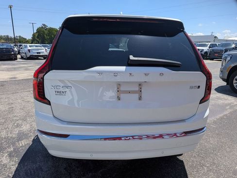 Used 2026 Volvo XC90 B5 Ultra AWD/4WD image 4