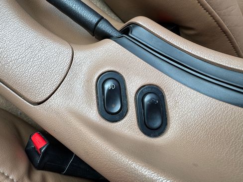 Used 1995 Ford Mustang GT RWD image 16