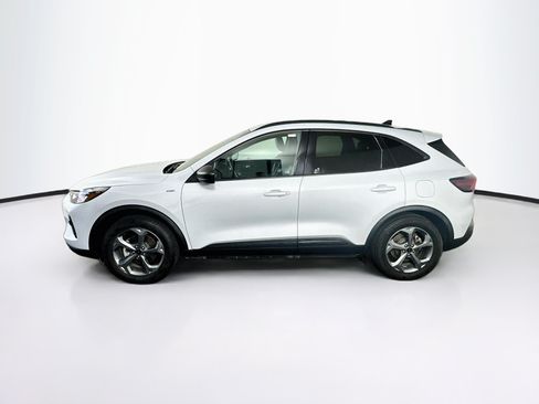 Used 2025 Ford Escape ST-Line FWD image 4