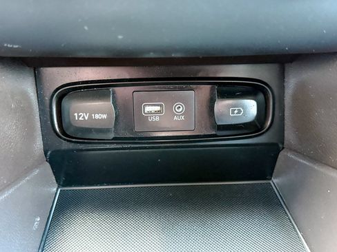 Used 2019 Hyundai Santa Fe SE AWD/4WD image 36