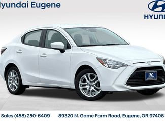 Used 2017 Toyota Yaris iA video 1