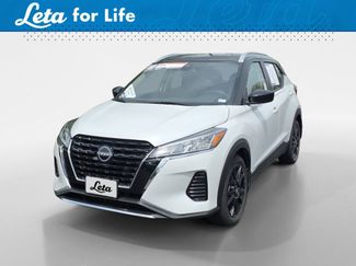 Used 2024 Nissan Kicks SV video 1