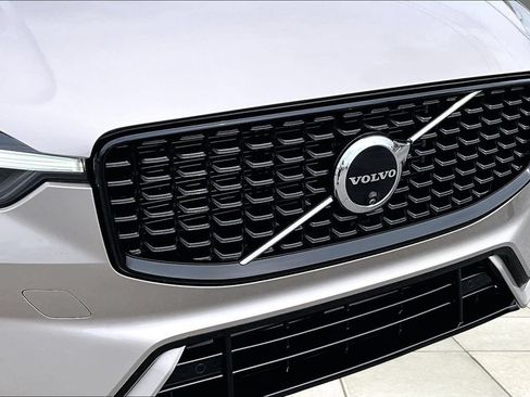 Used 2024 Volvo XC60 T8 Plus w/ Protection Package Premier AWD/4WD image 28