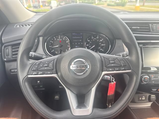 Used 2018 Nissan Rogue S AWD/4WD image 17