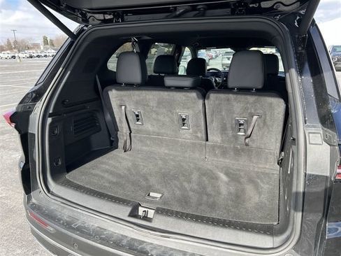 Certified 2025 Buick Enclave Preferred AWD/4WD image 24
