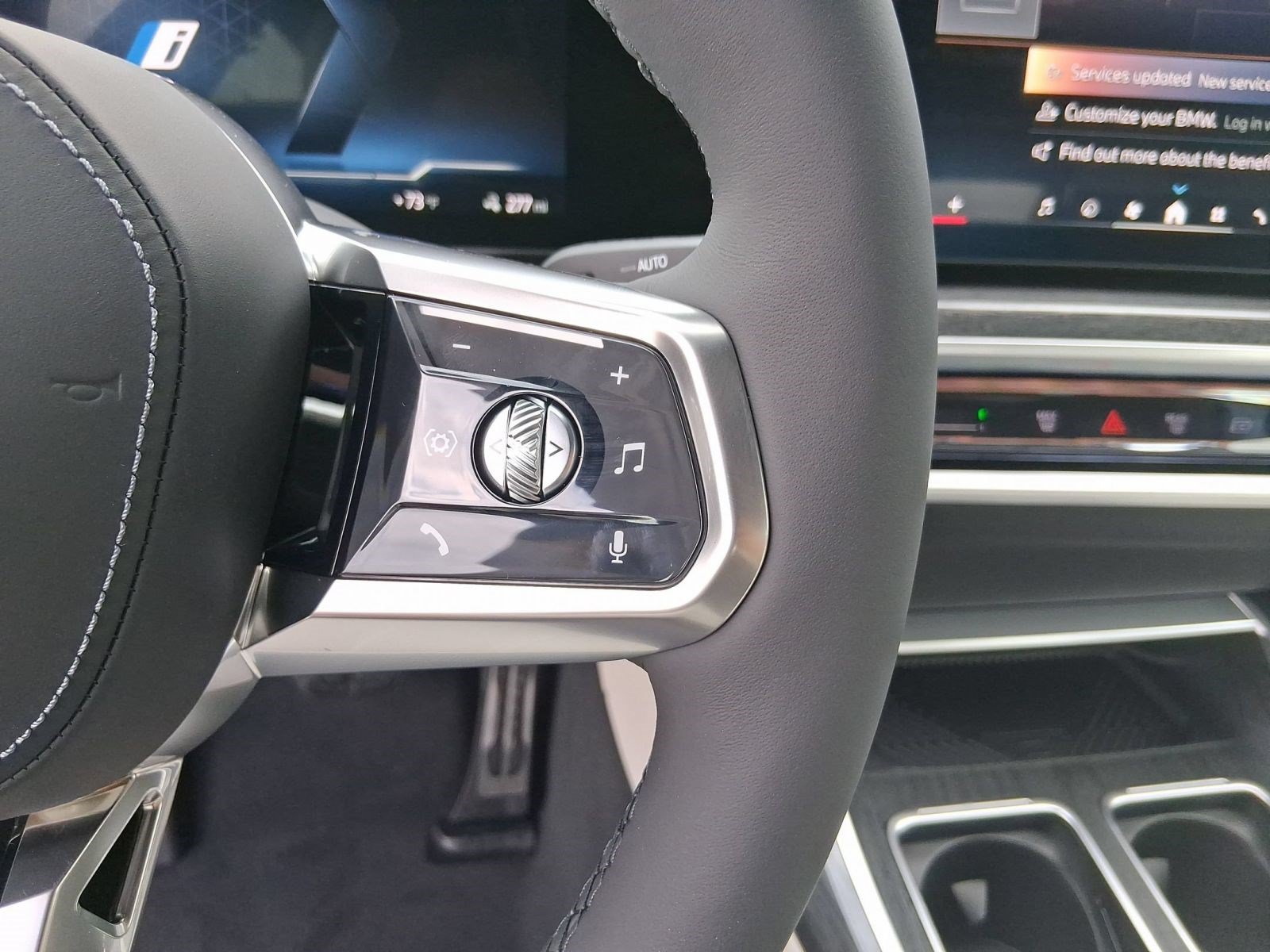 Used 2026 BMW i7 eDrive50 w/ M Sport Package RWD image 17
