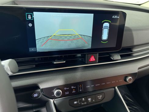 New 2026 Kia Carnival EX FWD image 27