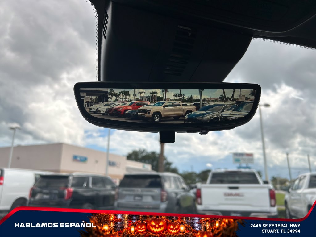 Used 2026 Chevrolet Traverse LT w/ Driver Confidence Package FWD image 29