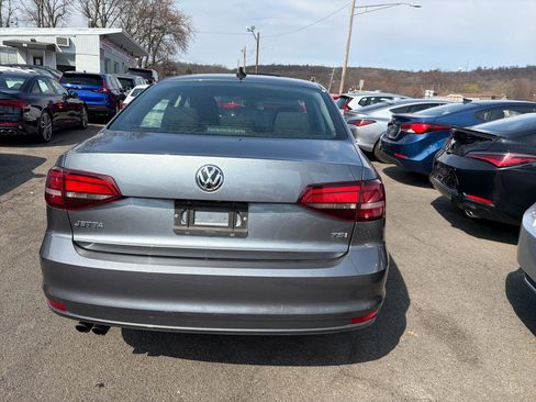Used 2016 Volkswagen Jetta S FWD image 6