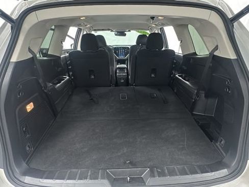 Certified 2023 Subaru Ascent Premium w/ Convenience Package image 17