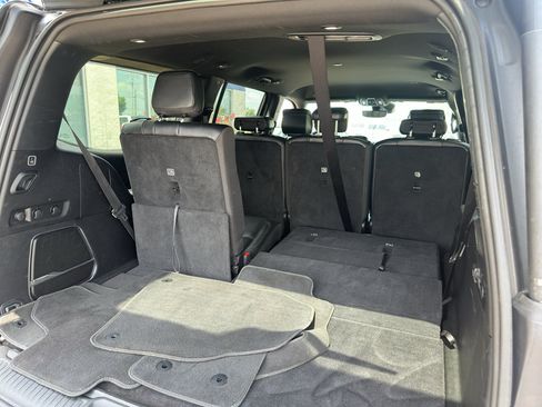 Used 2024 Jeep Wagoneer Series II w/ Flexible Seating Group RWD image 19