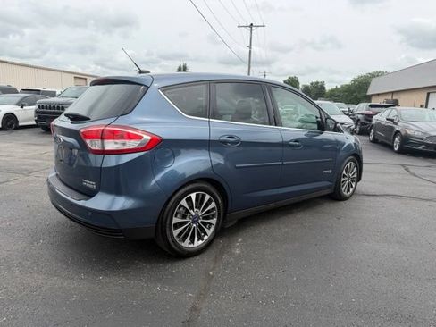 Used 2018 Ford C-MAX Titanium FWD image 10