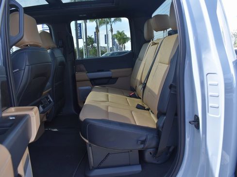 Used 2025 Ford F450 Lariat w/ FX4 Off-Road Package image 15