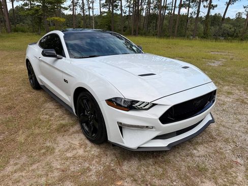 Used 2021 Ford Mustang GT Premium w/ Equipment Group 401A RWD image 7