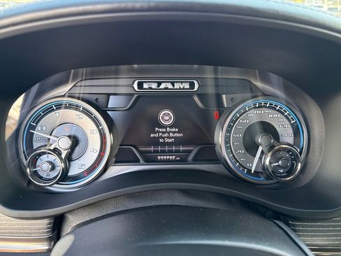 Used 2019 RAM 3500 Limited image 17