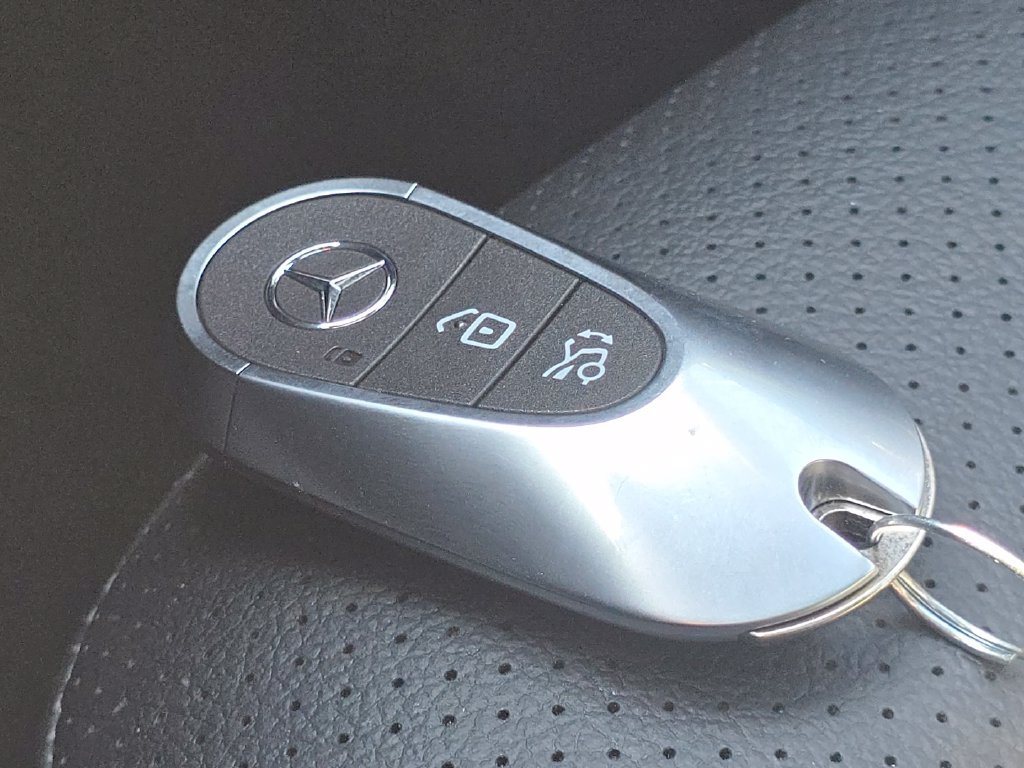 Certified 2026 Mercedes-Benz GLC 300 4MATIC image 37