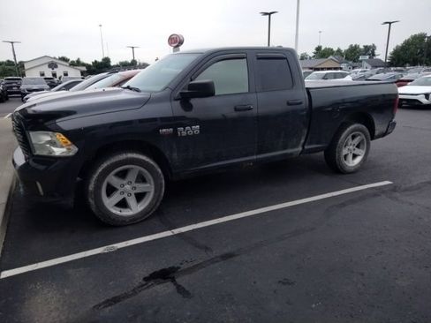 Used 2017 RAM 1500 Express AWD/4WD image 5