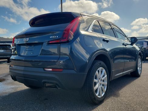 Used 2019 Cadillac XT4 Luxury image 3
