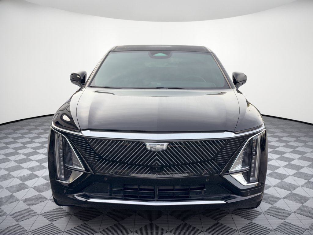 Used 2024 Cadillac Lyriq Luxury AWD/4WD image 6