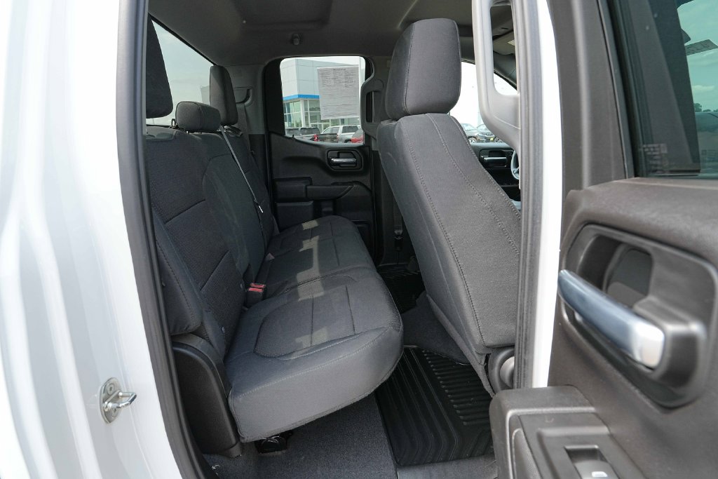 Used 2020 Chevrolet Silverado 1500 Custom w/ Trailering Package AWD/4WD image 23