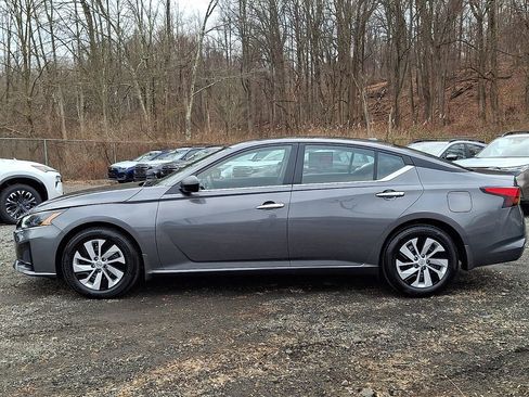 Certified 2025 Nissan Altima 2.5 S image 5