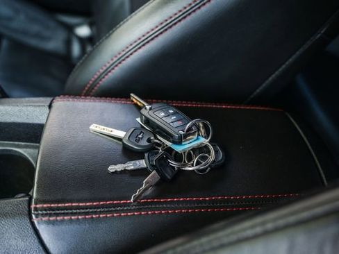 Used 2013 Chevrolet Camaro SS w/ Hot Wheels Special Edition image 80