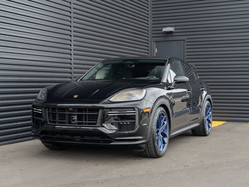New 2026 Porsche Cayenne Turbo GT image 1