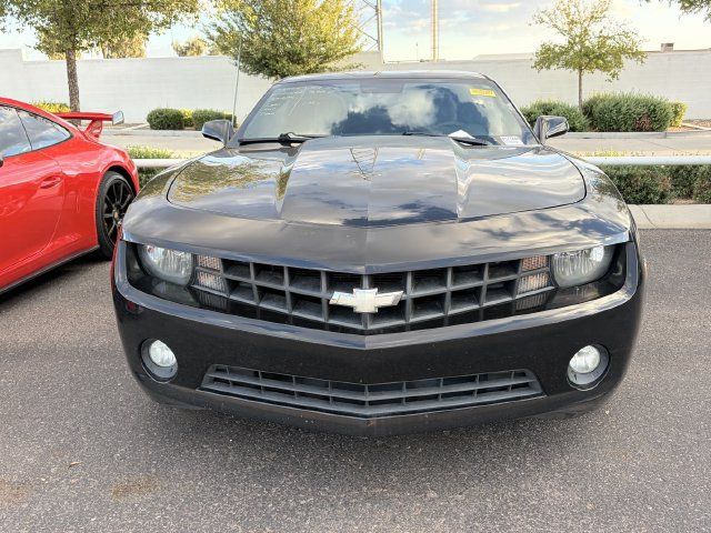 Used 2011 Chevrolet Camaro LT RWD image 2