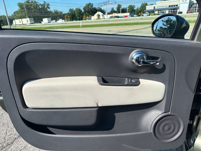 Used 2016 FIAT 500 Easy FWD image 12